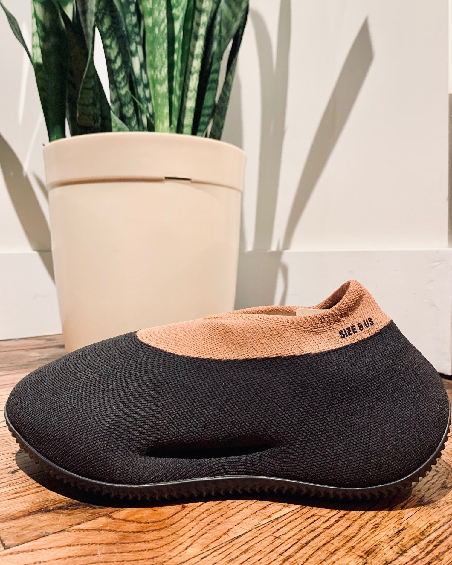 Yeezy Knit RNR Stone Carbon | ALL DAY
